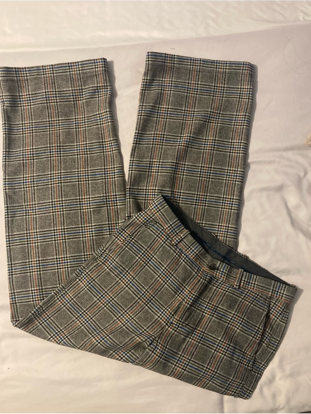 Perry Ellis Gray Plaid Dress Pants with Subtle Tan & Blue Accents